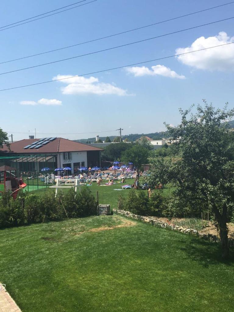 מלון Bistrita Bargaului Pensiunea Ursa מראה חיצוני תמונה